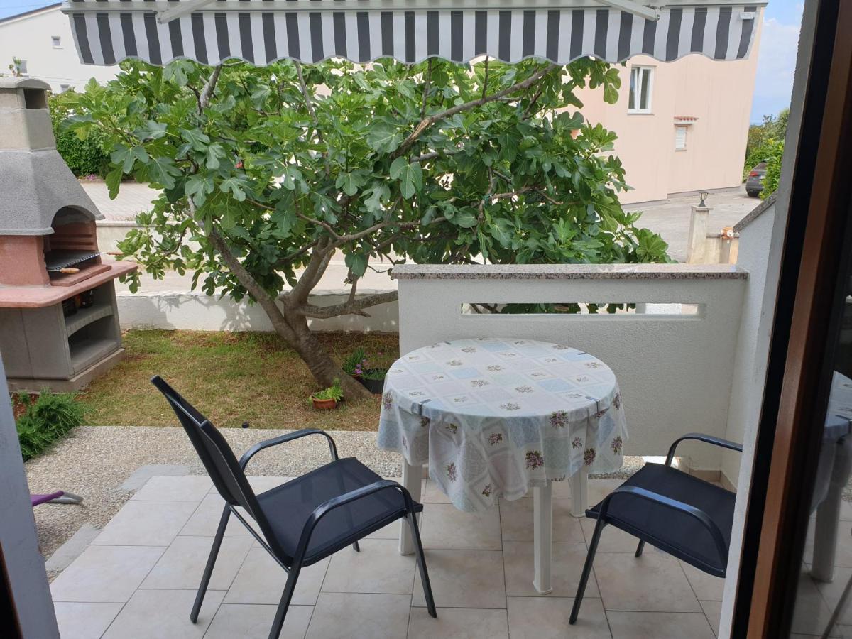 Apartment Luna Malinska Εξωτερικό φωτογραφία